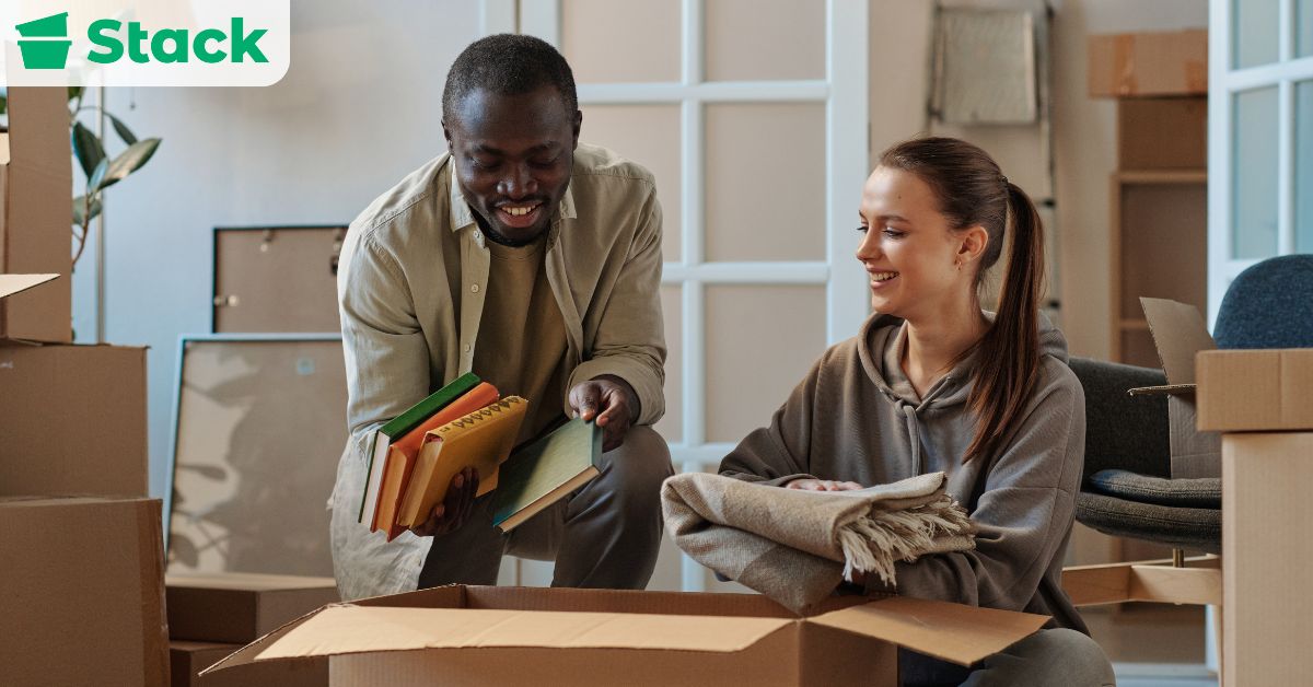 Should You Use Boxes or Totes for Moving - a Situational Decision